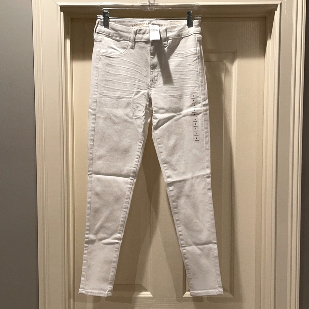 American Eagle White Hi-Rise Jegging
